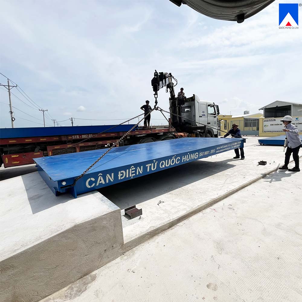 quoc-hung-corp-can-dien-tu-o-to-MH300-80-tan-lap-noi-5