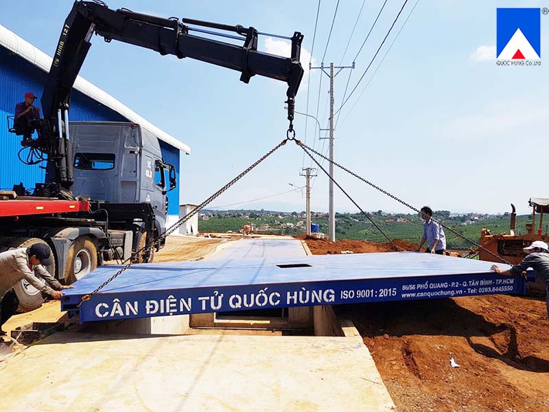 quoc-hung-corp-lap-dat-can-dien-tu-1